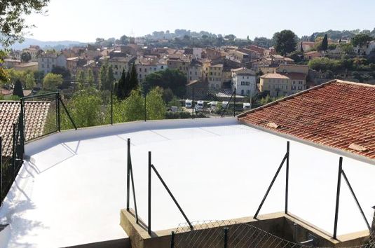 Résine étanchéité toit plat et terrasse - application toute saison :  ARCATHAN XTREM